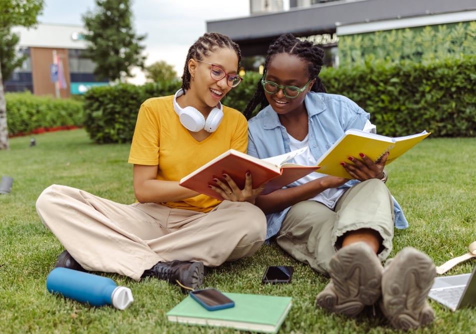 Clinical Fellows with amn studying together